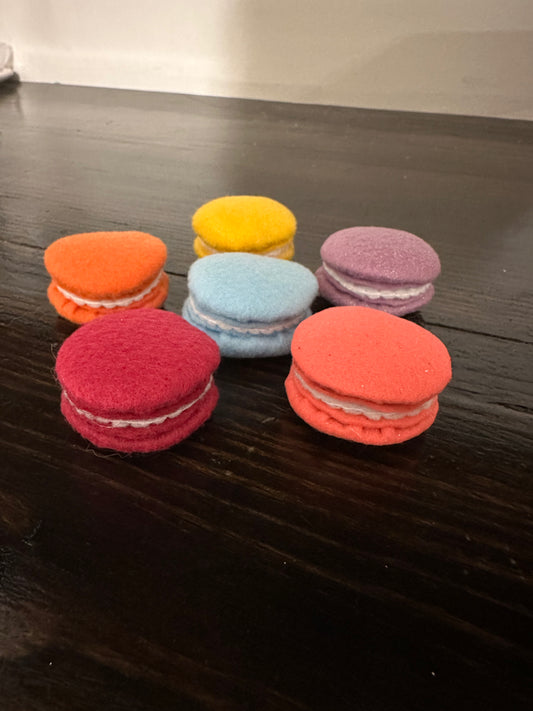 Handmade macarons Felt Food